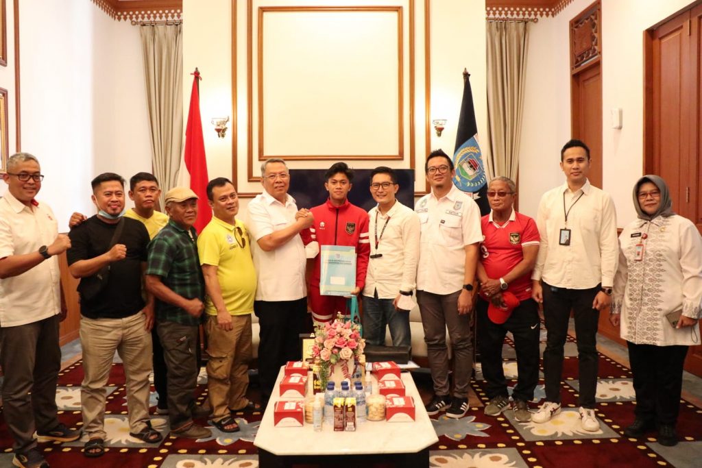 Bintang Timnas U-16 Penuhi Undangan Wali Kota Tangsel Benyamin Davnie