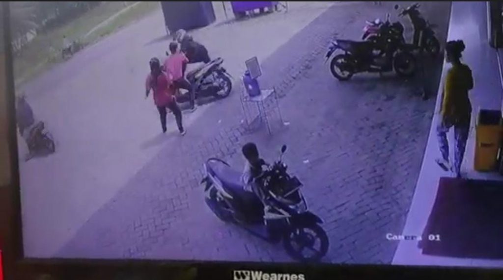 Lagi Hamil Muda, Pegawai Alfamart Gagalkan Pencurian Motor
