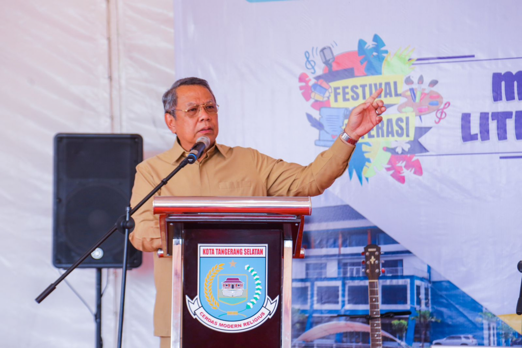 Buka Festival Literasi, Benyamin : Penting untuk Mengimbangi Kemajuan Peradaban