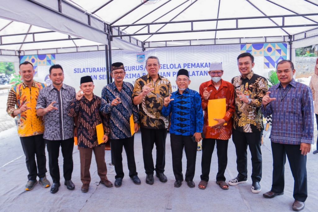 Disperkimta Tangsel Beri Bantuan Untuk DKM dan TPU