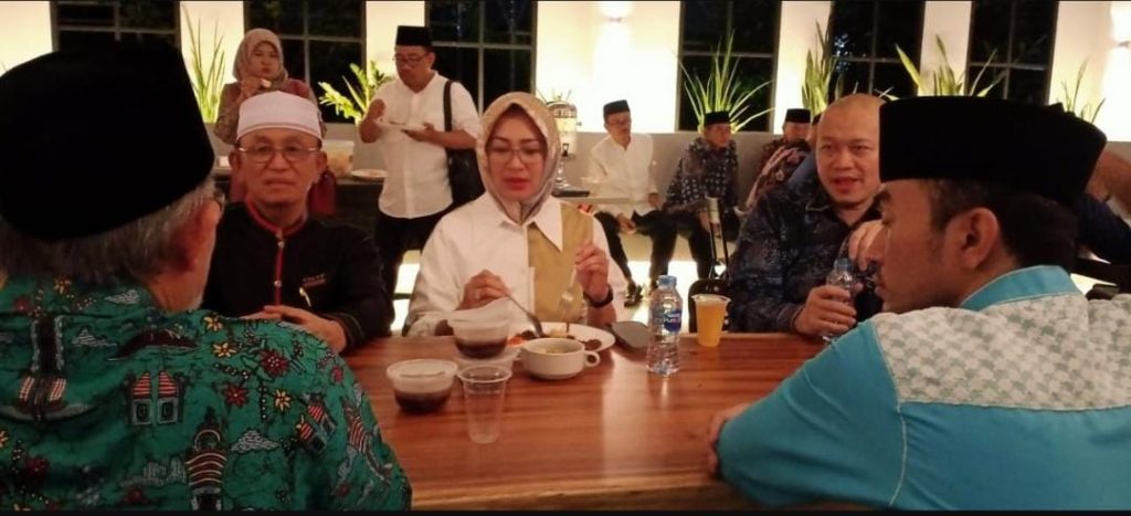 Airin Resmi jadi Keluarga Perkumpulan Urang Banten