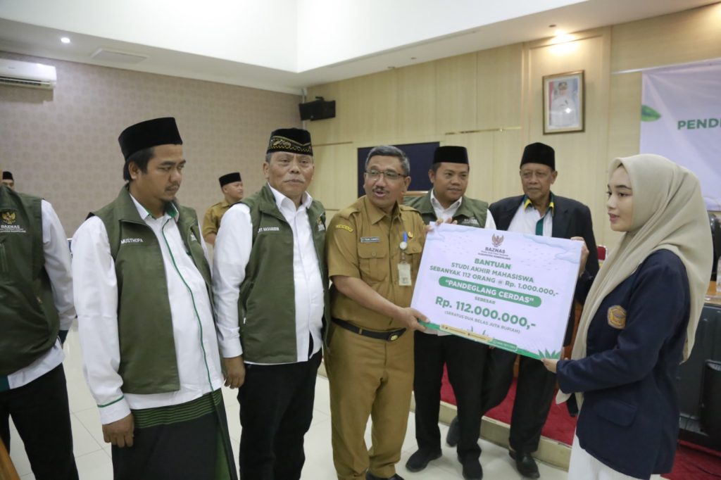 112 Mahasiswa di Pandeglang Dapat Bantuan Studi Akhir dari Baznas