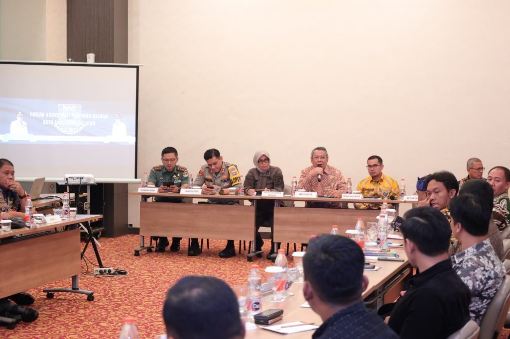 Pimpin Rapat Forkopimda, Walikota Tangsel Pastikan Kesiapan Pelaksanaan Pemilu 2024