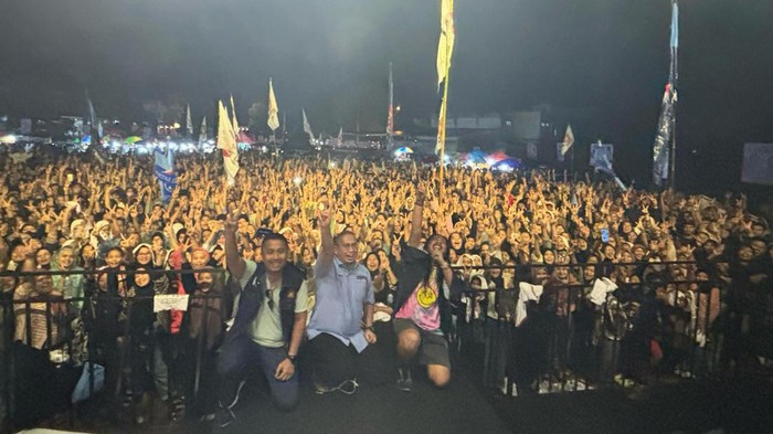 15 Ribu Orang Hadiri Konser Indonesia Maju Prabowo-Gibran di Solok