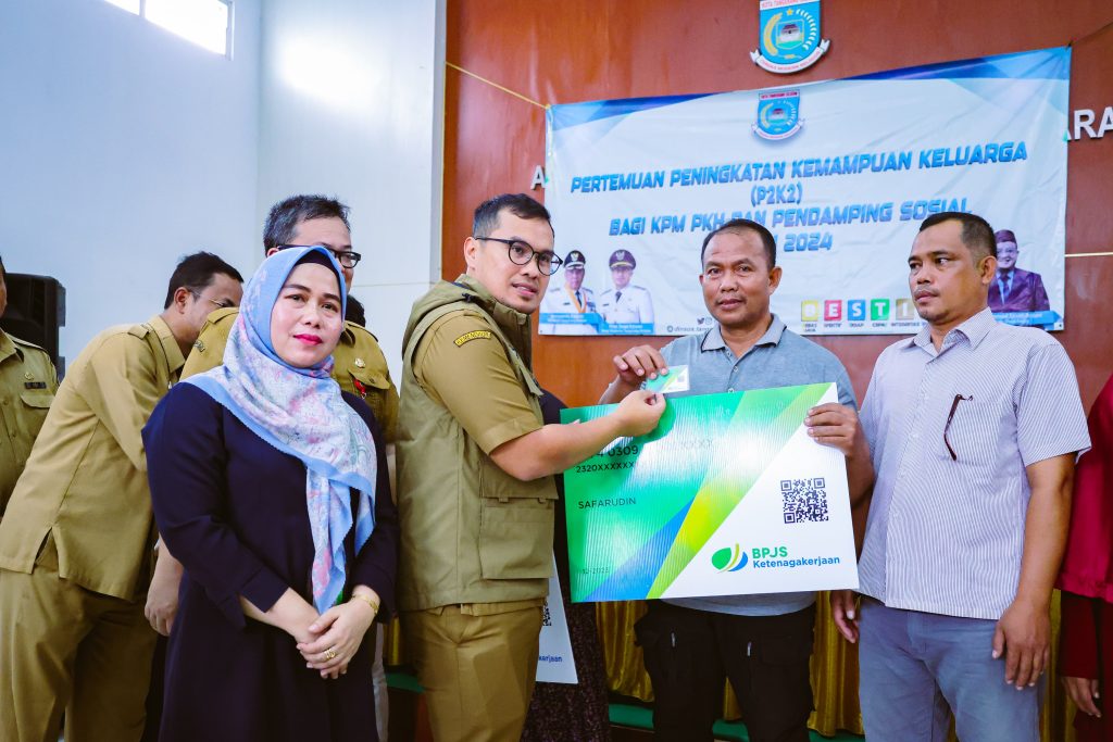 Pilar Serahkan Santunan Jaminan Kematian ke Ahli Waris Peserta BPJS Ketenagakerjaan
