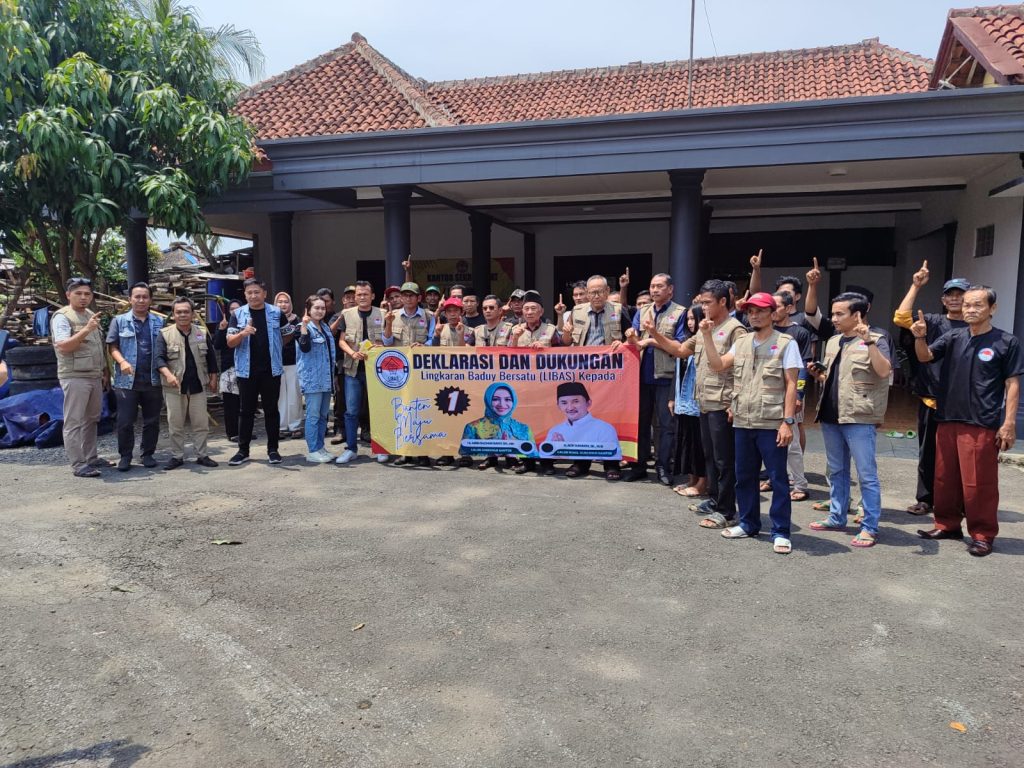 Punya Program Daulat Adat, Airin-Ade Dapat Dukungan Warga Baduy